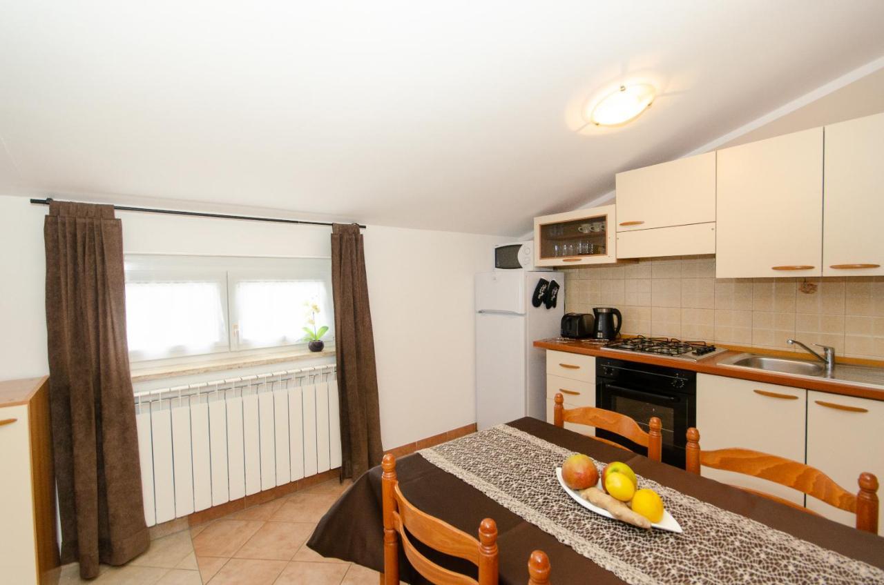 Apartments Villa Amfora Rovinj Exterior photo