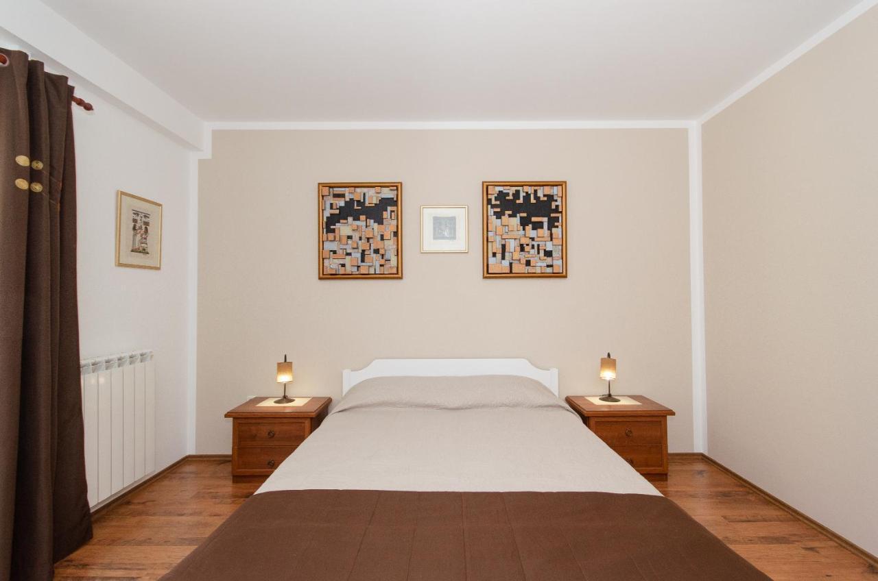 Apartments Villa Amfora Rovinj Exterior photo