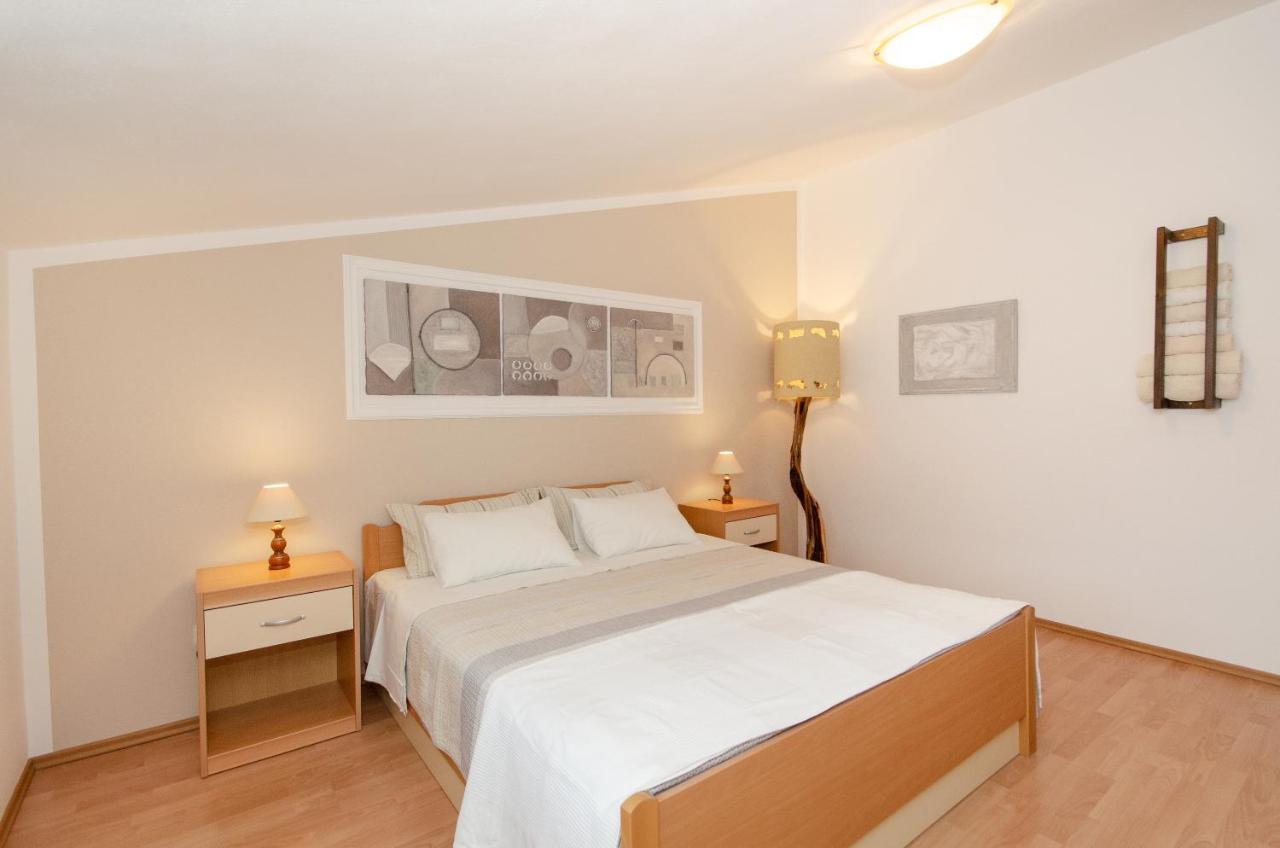 Apartments Villa Amfora Rovinj Exterior photo