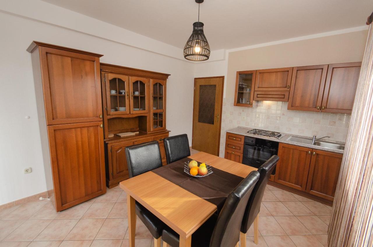 Apartments Villa Amfora Rovinj Exterior photo